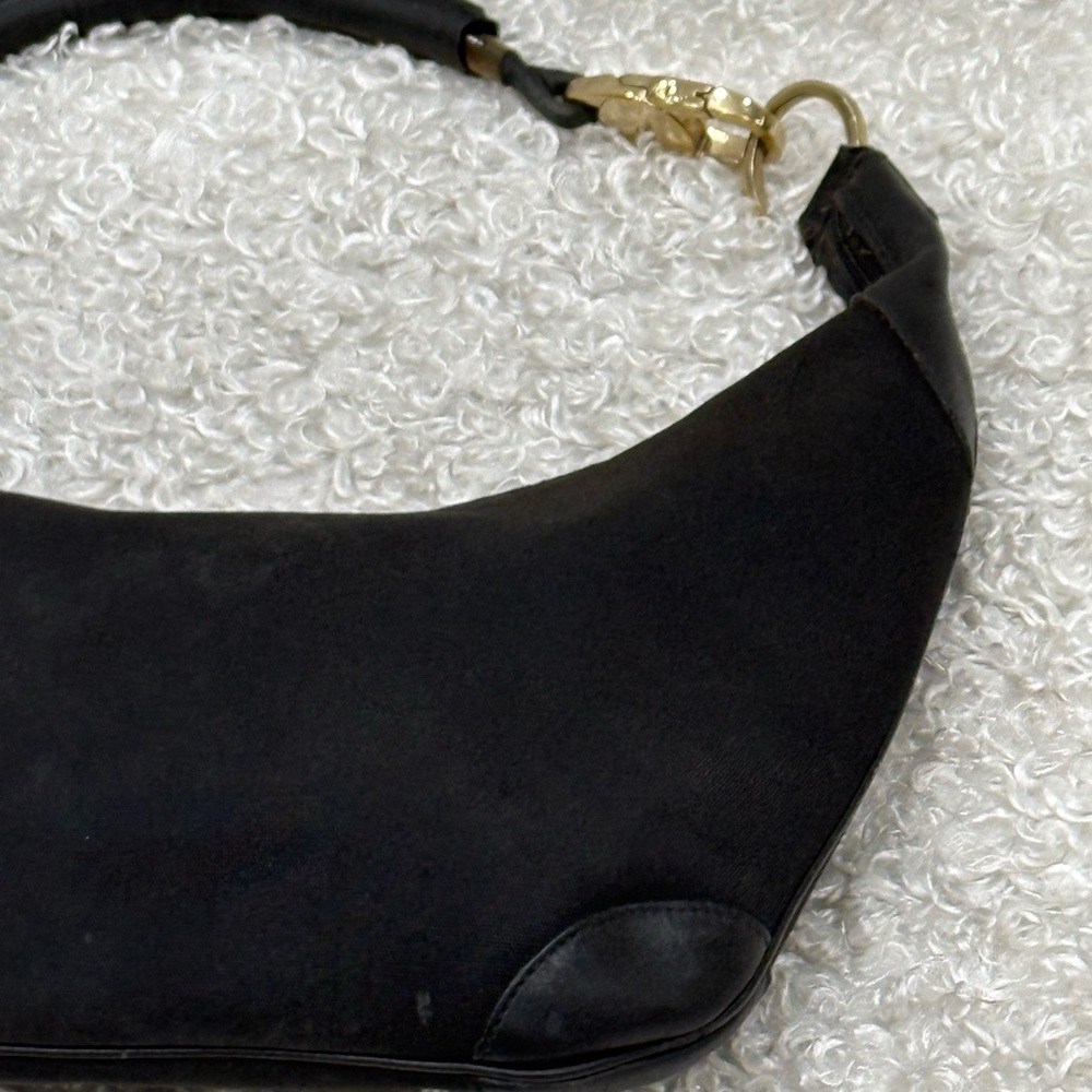 Gucci Black Hobo Bag with Gold Hardware - Picture 8 of 16
